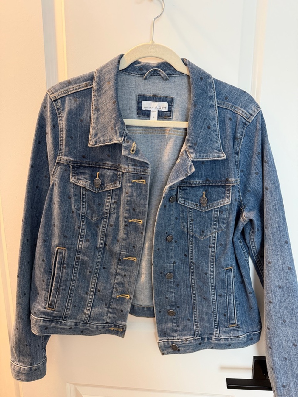 LOFT Women's Blue and Black Polka Dot Denim Jacket